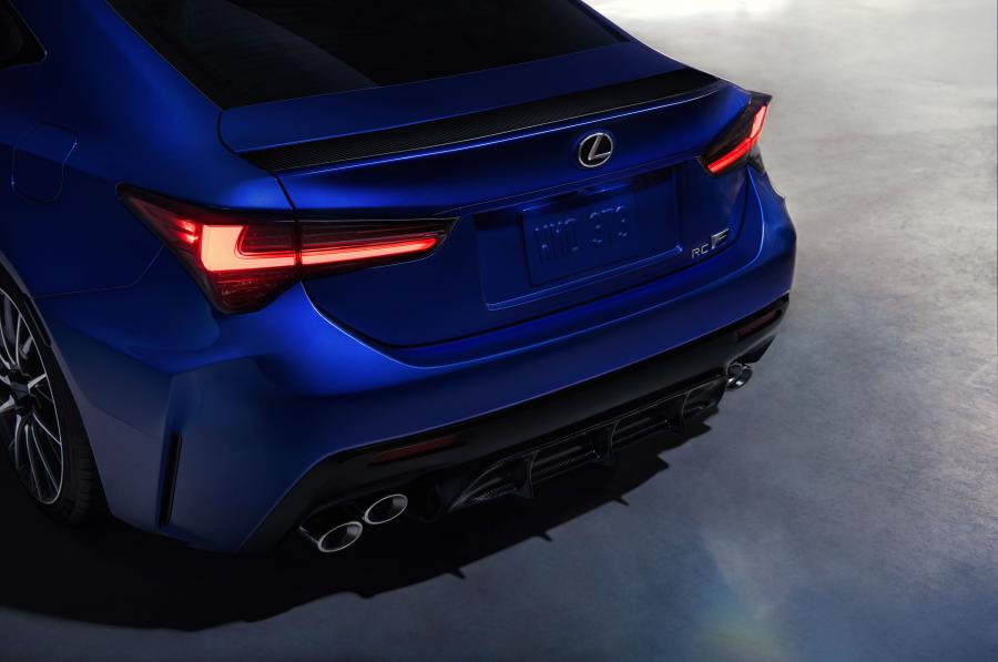 Детали экстерьера Lexus RC F 2019 года  (NA) (фото 2 из 8)